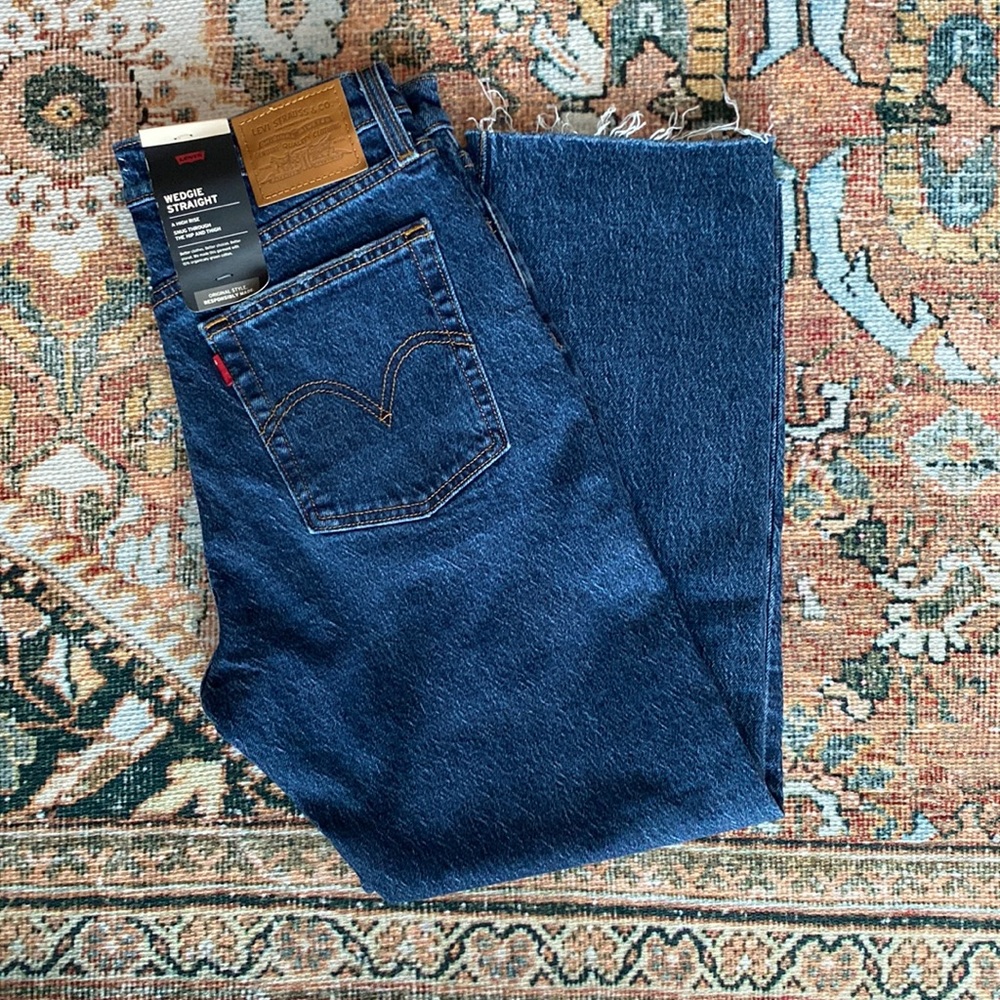 Levi Wedgie Straight Jeans 28x26